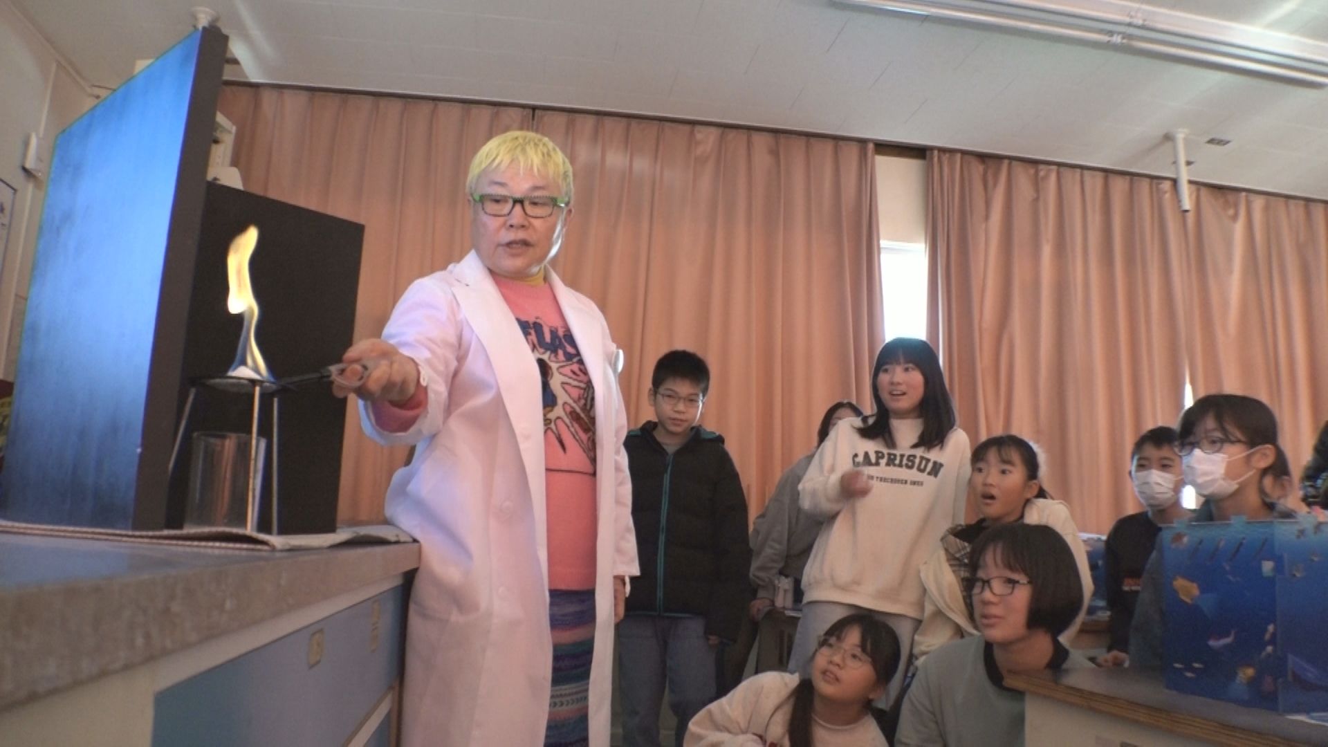 「燃える氷」メタンハイドレート学ぶ 上越市立南川小で出前授業