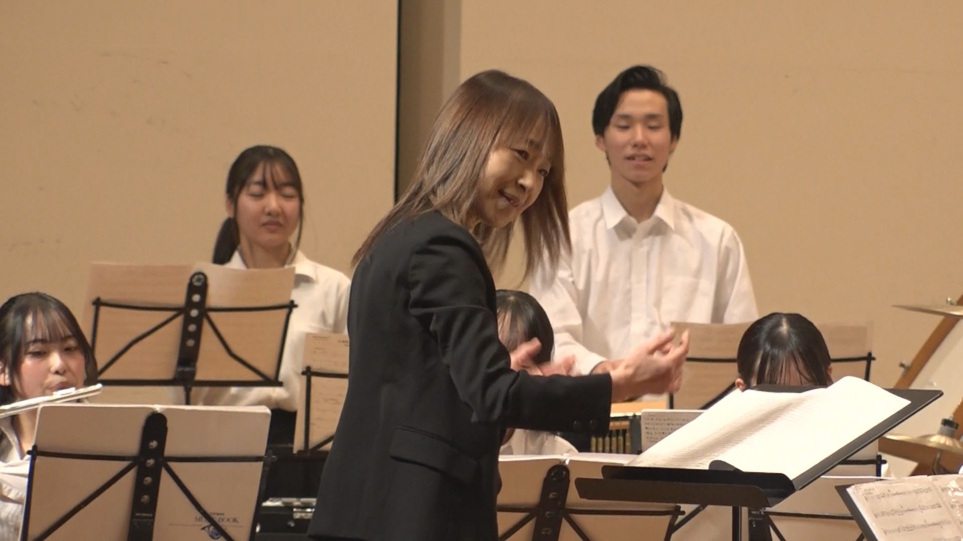 同窓の絆でハーモニー♪ 新井中吹奏楽部OB･OGコンサート