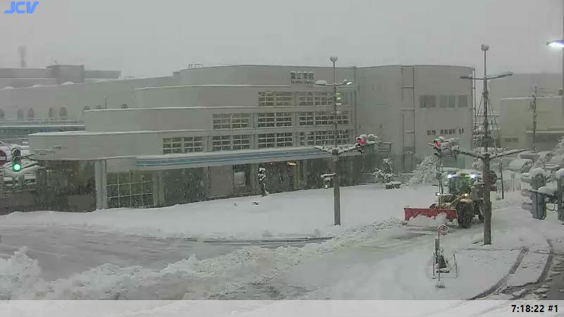 上越は3日(土)昼前にかけて大雪による交通障害に注意警戒を 3日(土)朝まで上越山沿い70センチ、平地40センチ