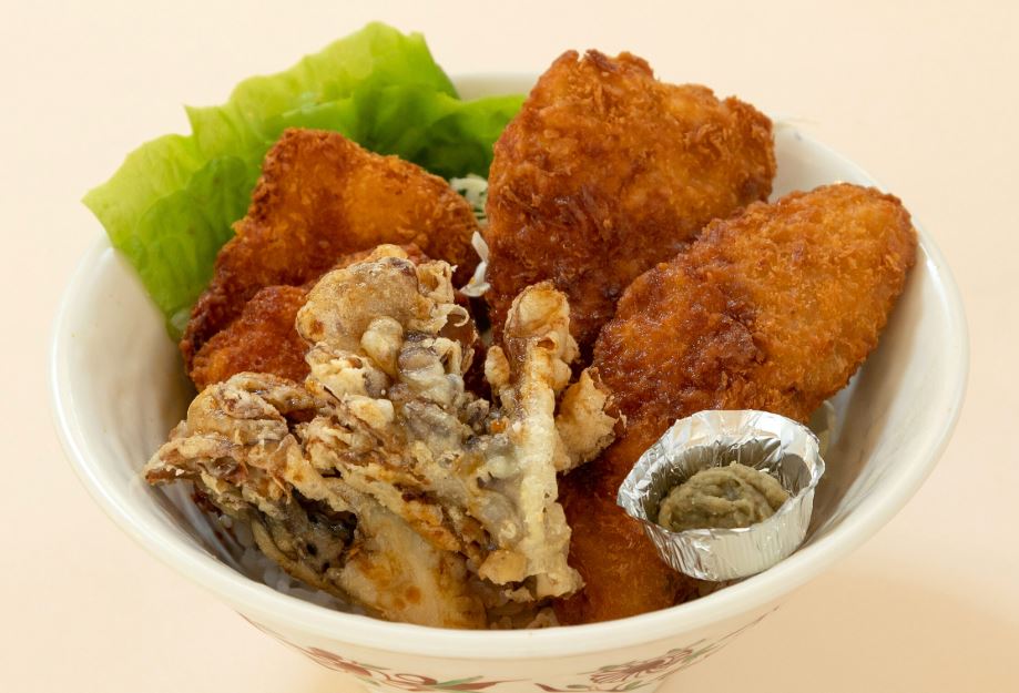 新潟県代表 米山SA「越佐丼」を日本一に！「ハイウェイめし甲子園」決勝戦の投票受付中