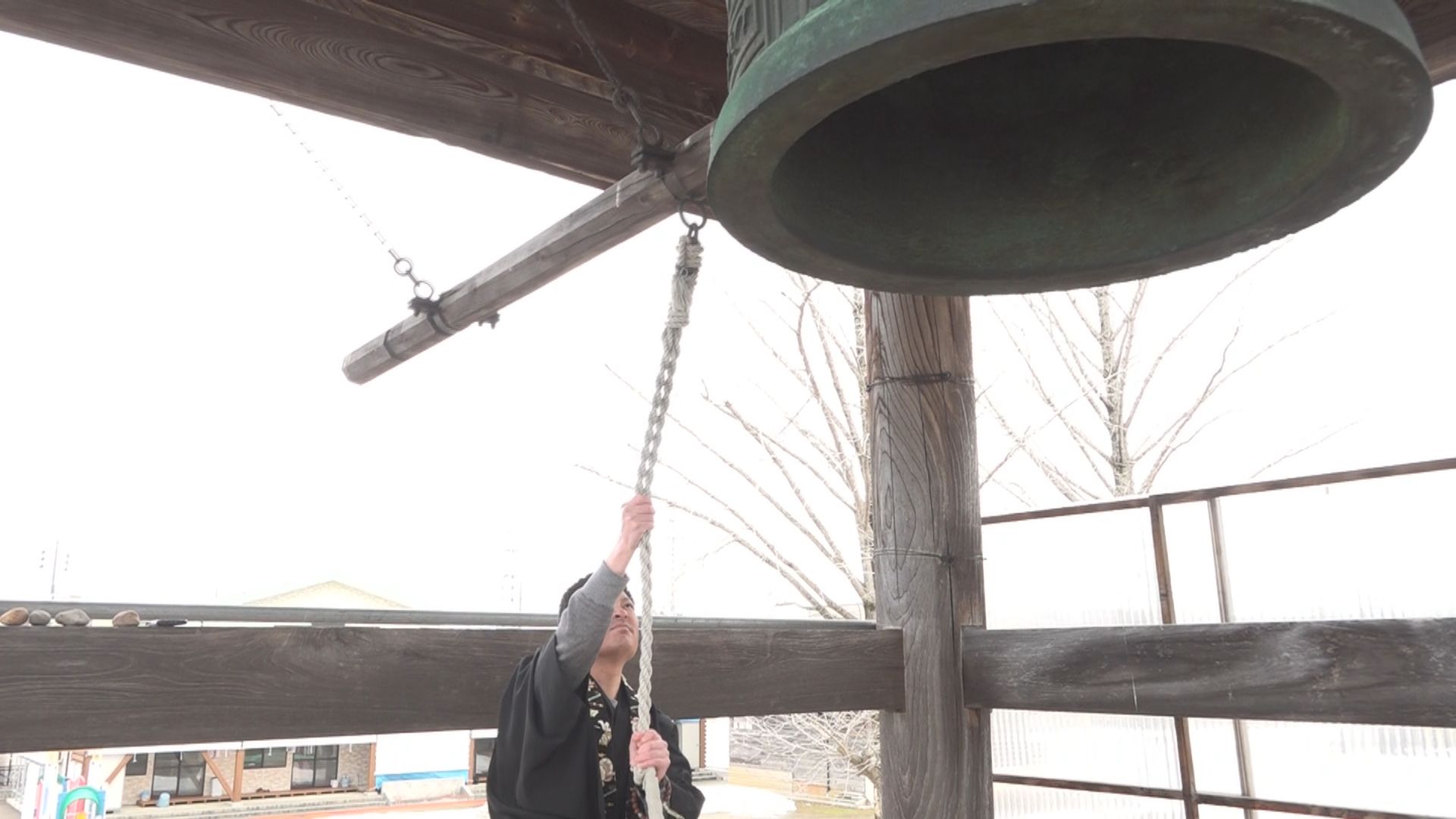 あの日を忘れない 東日本大震災から15年 高田別院で勿忘の鐘