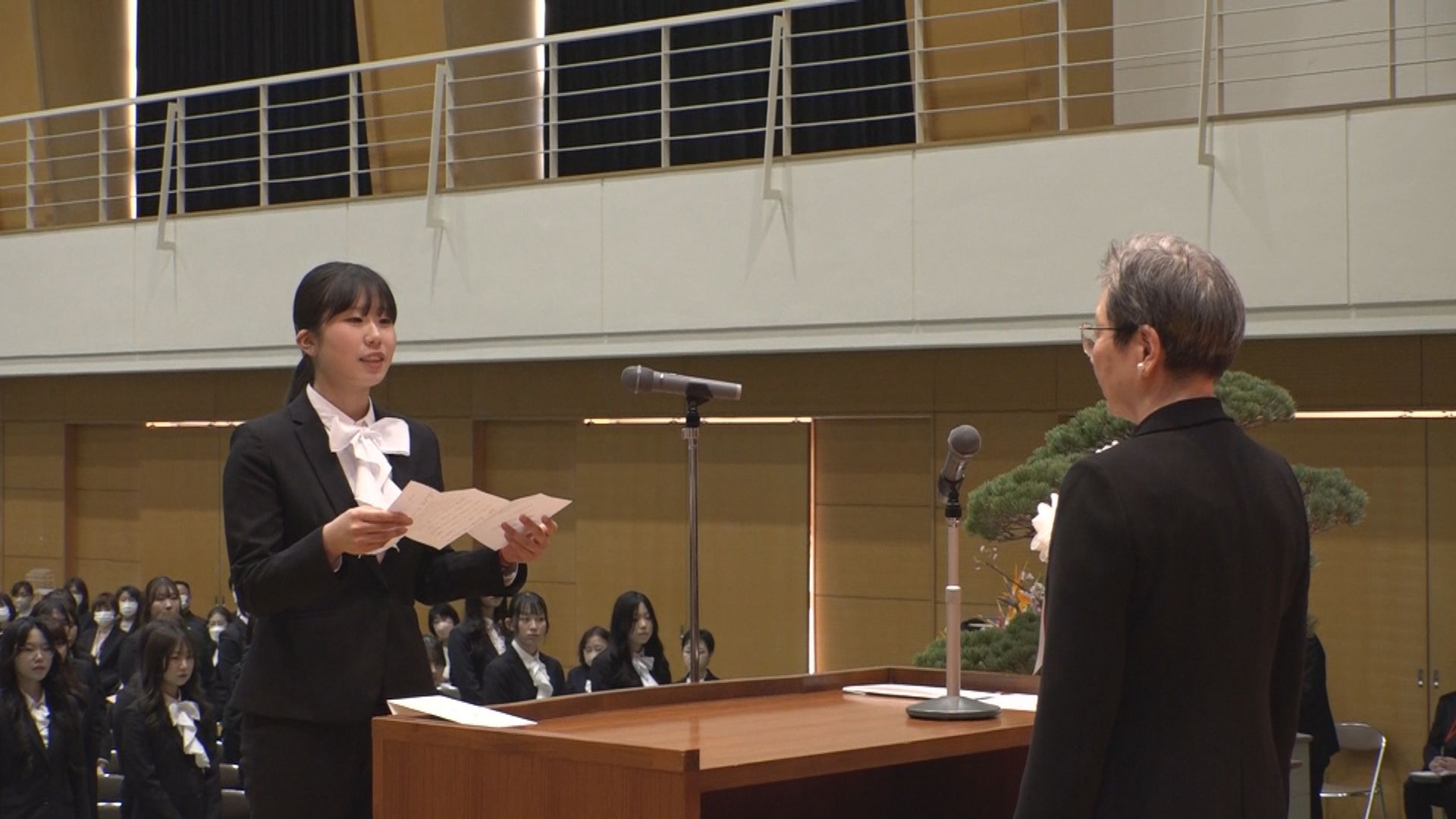 痛みに共感 心に寄り添う 県立看護大学入学