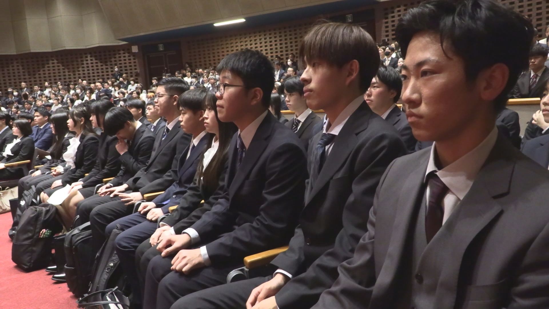 理想の教師を目指して 上越教育大学入学式