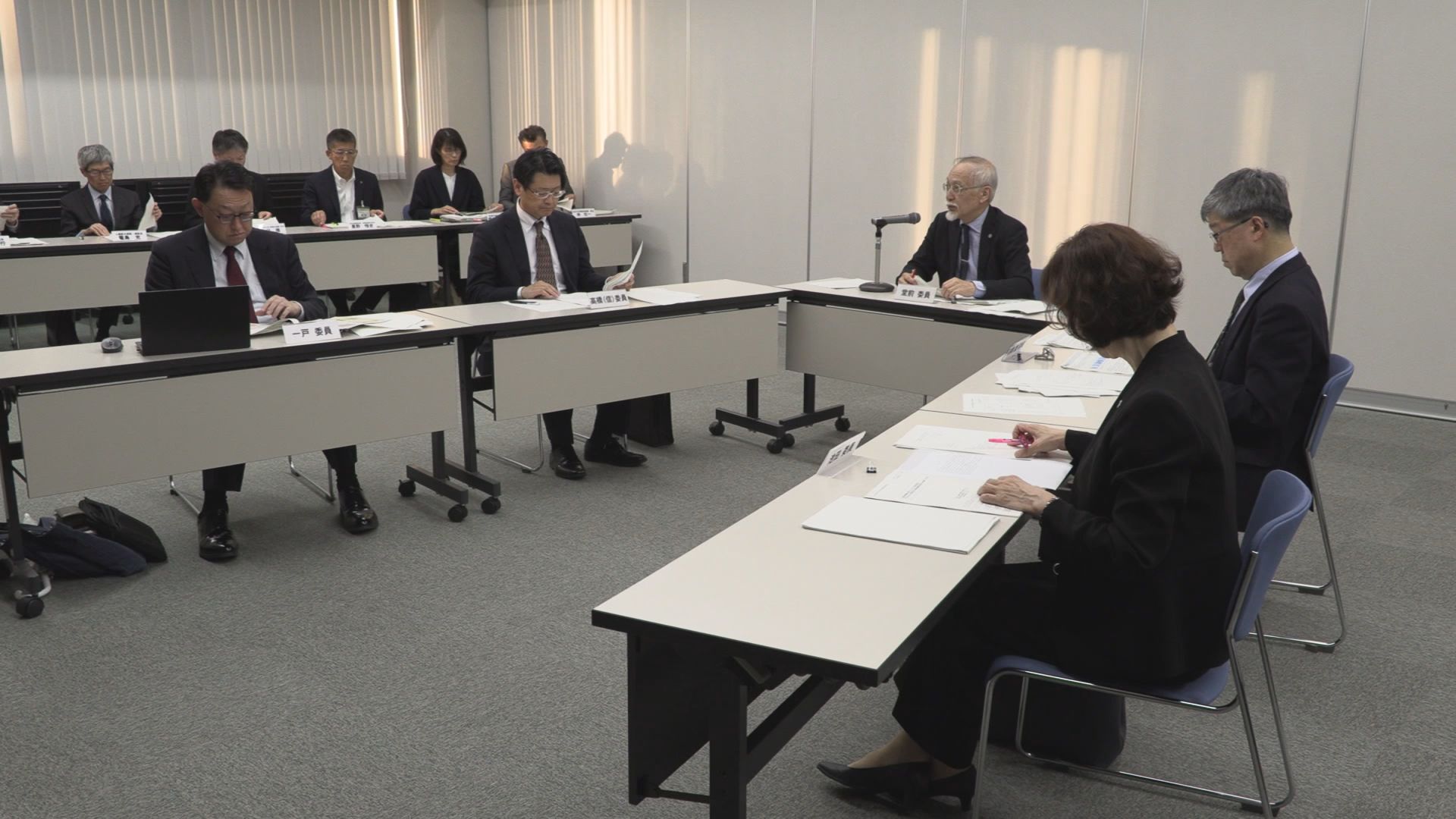 上越地域の医療再編  2病院の一体的運営を検討する初の委員会