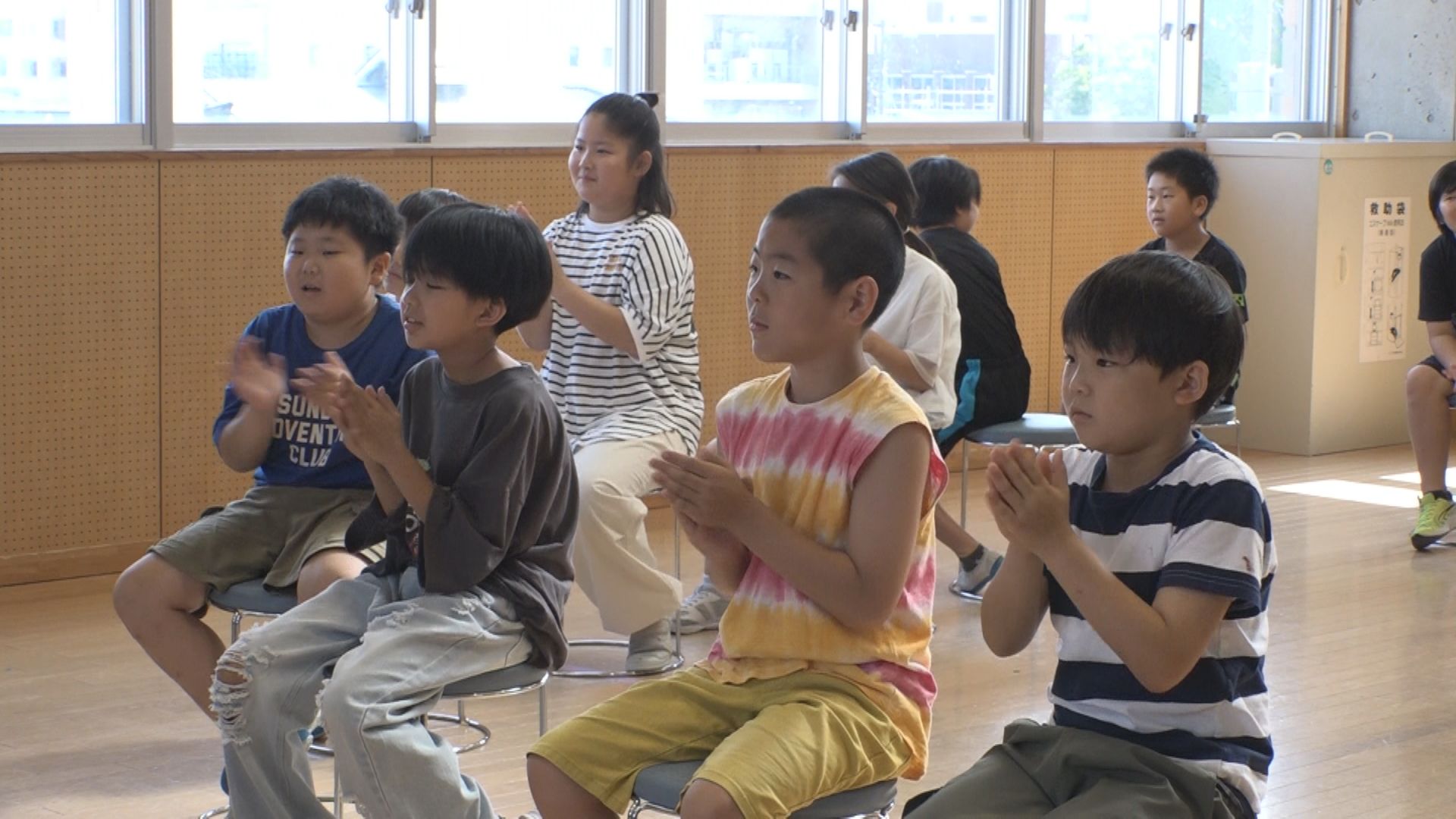 上越市･妙高市 多くの小中学校で終業式  熱中症対策でオンライン実施も