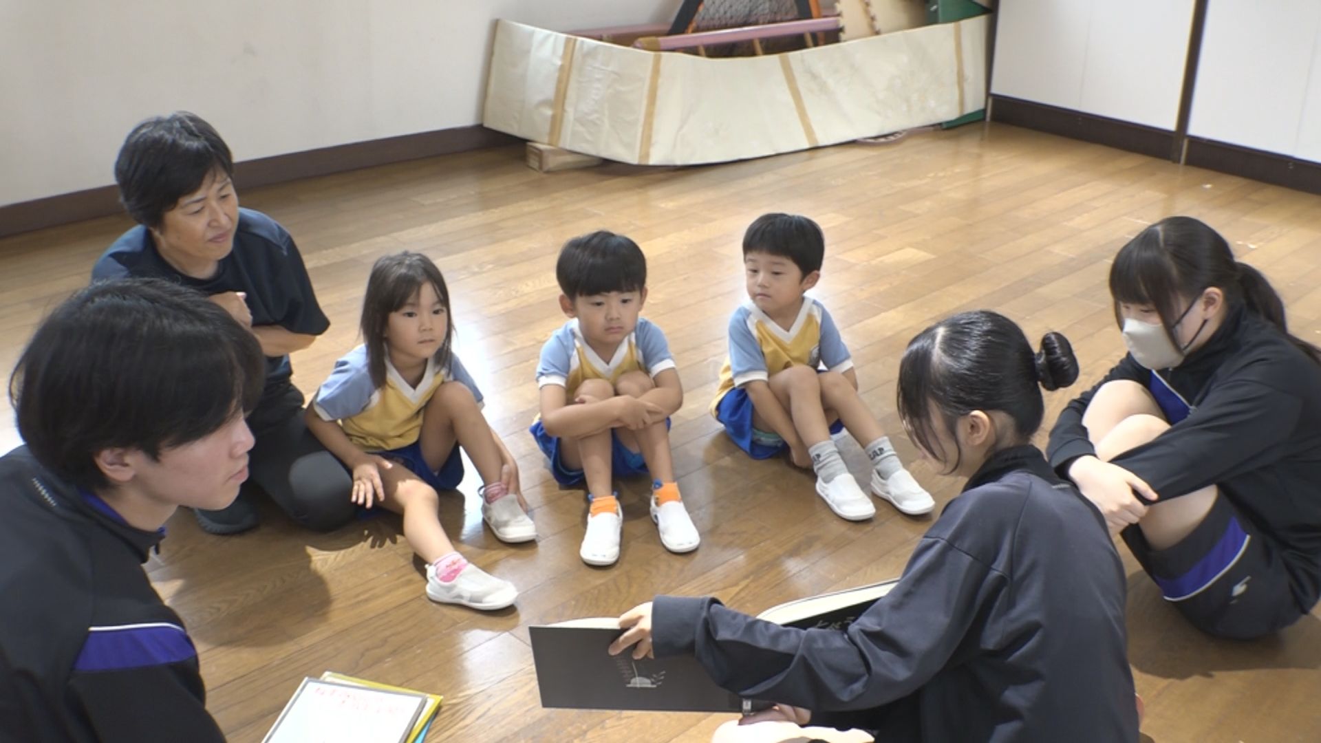ふれあい体験で思い出作り！妙高高原中学生がこども園訪問