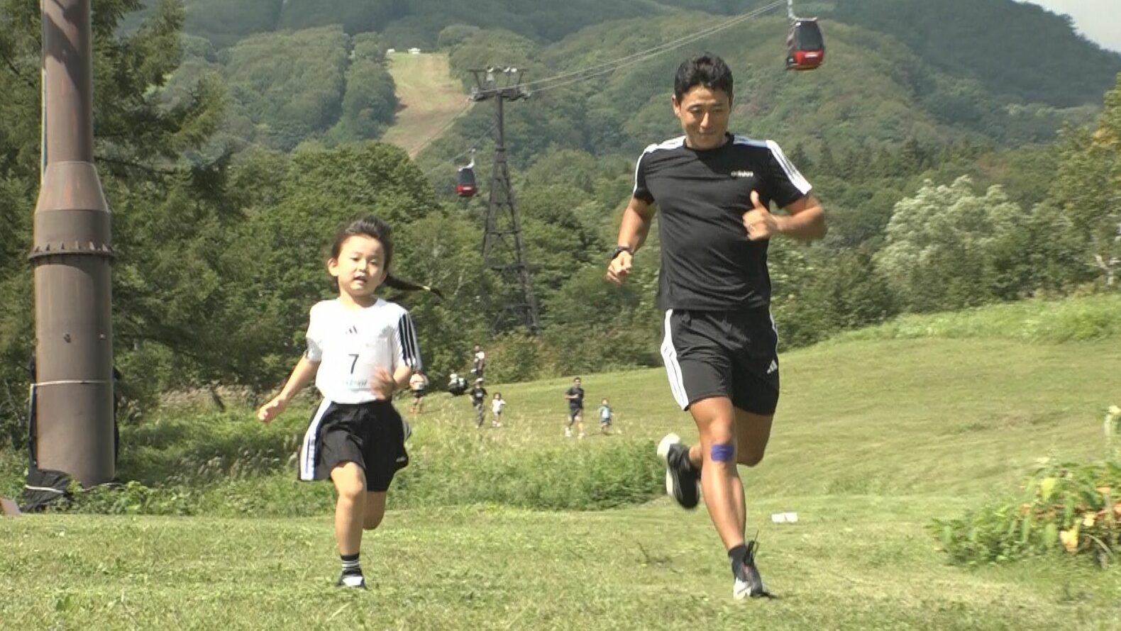 スキー場を駆け上がる！直登RUNフェスティバル