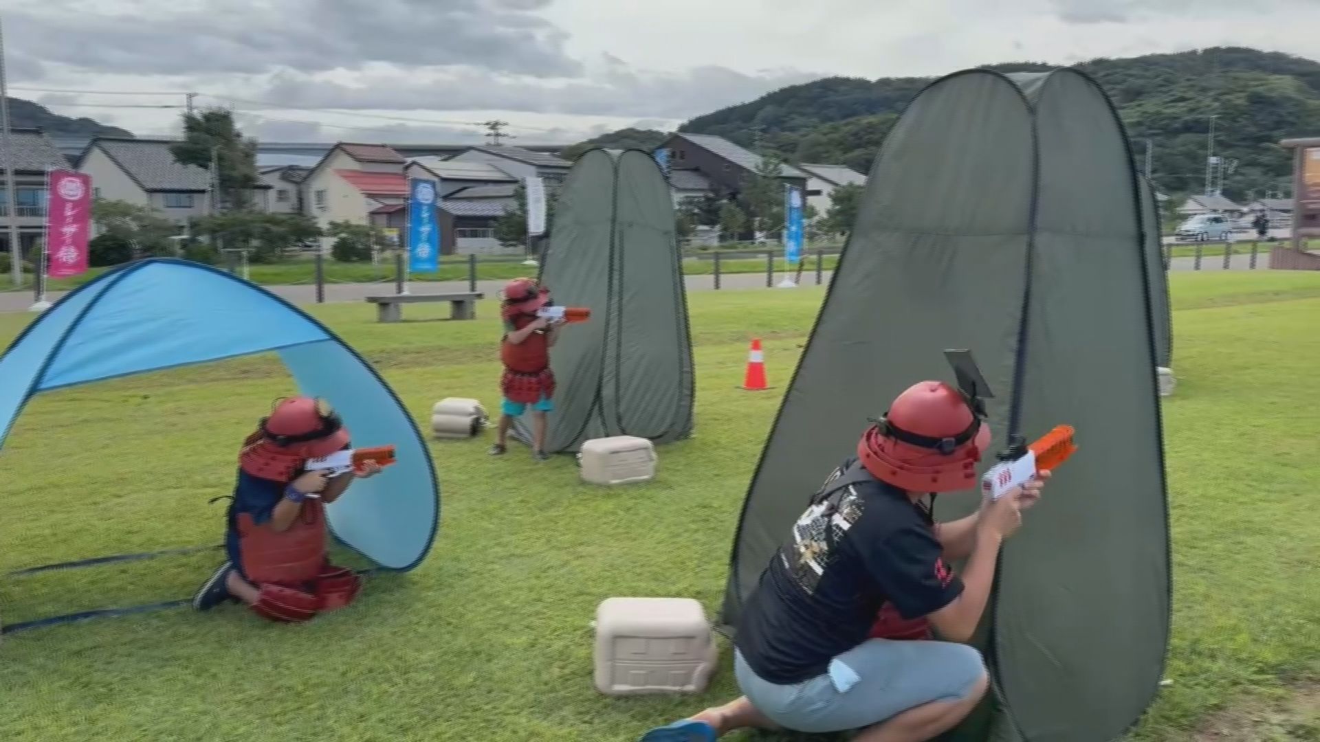 甲冑まとい戦国気分で対戦！「レーザー侍」うみてらす名立で開催