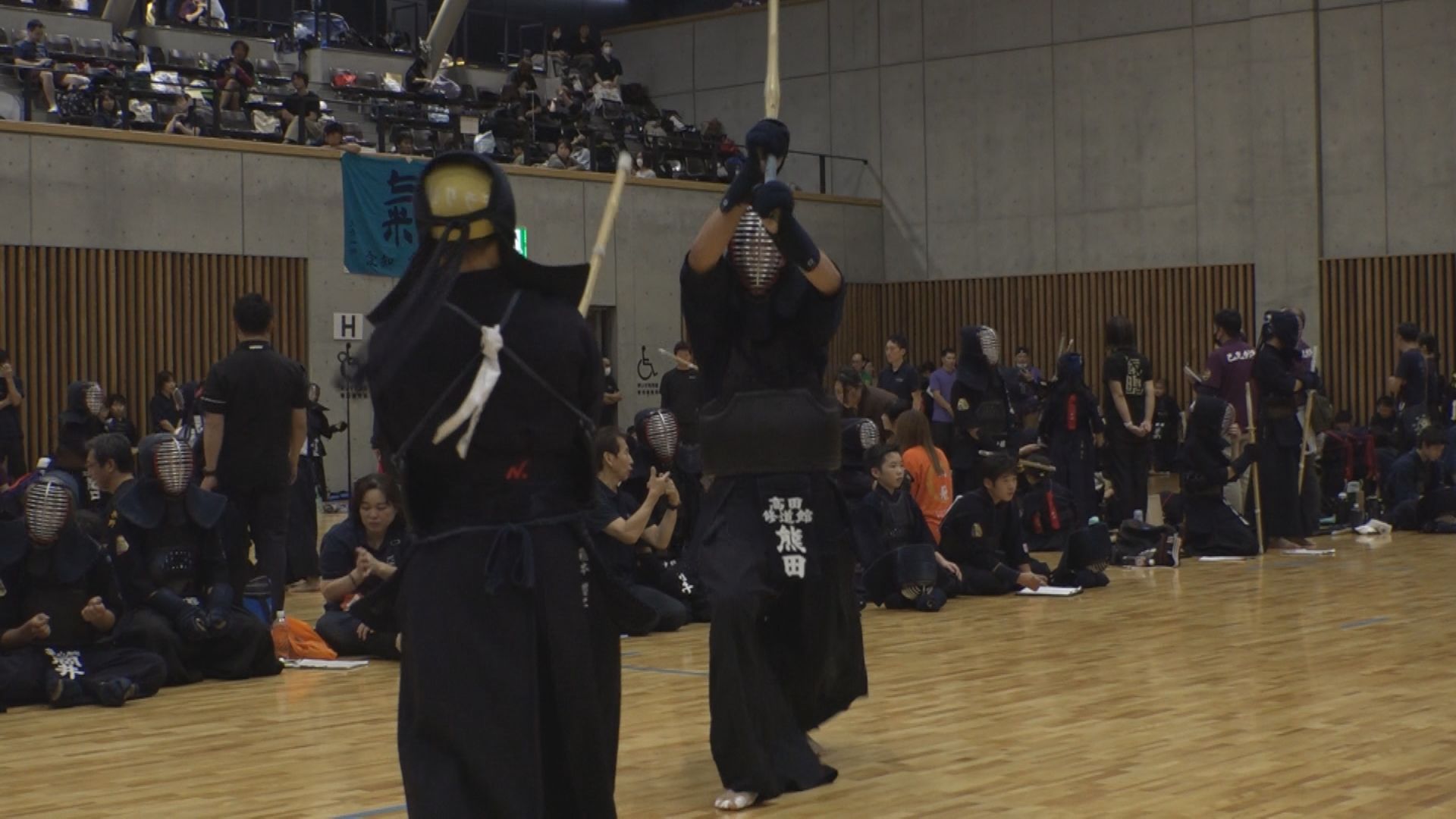 県内外約800人の剣士集結 上越で少年県道練成会