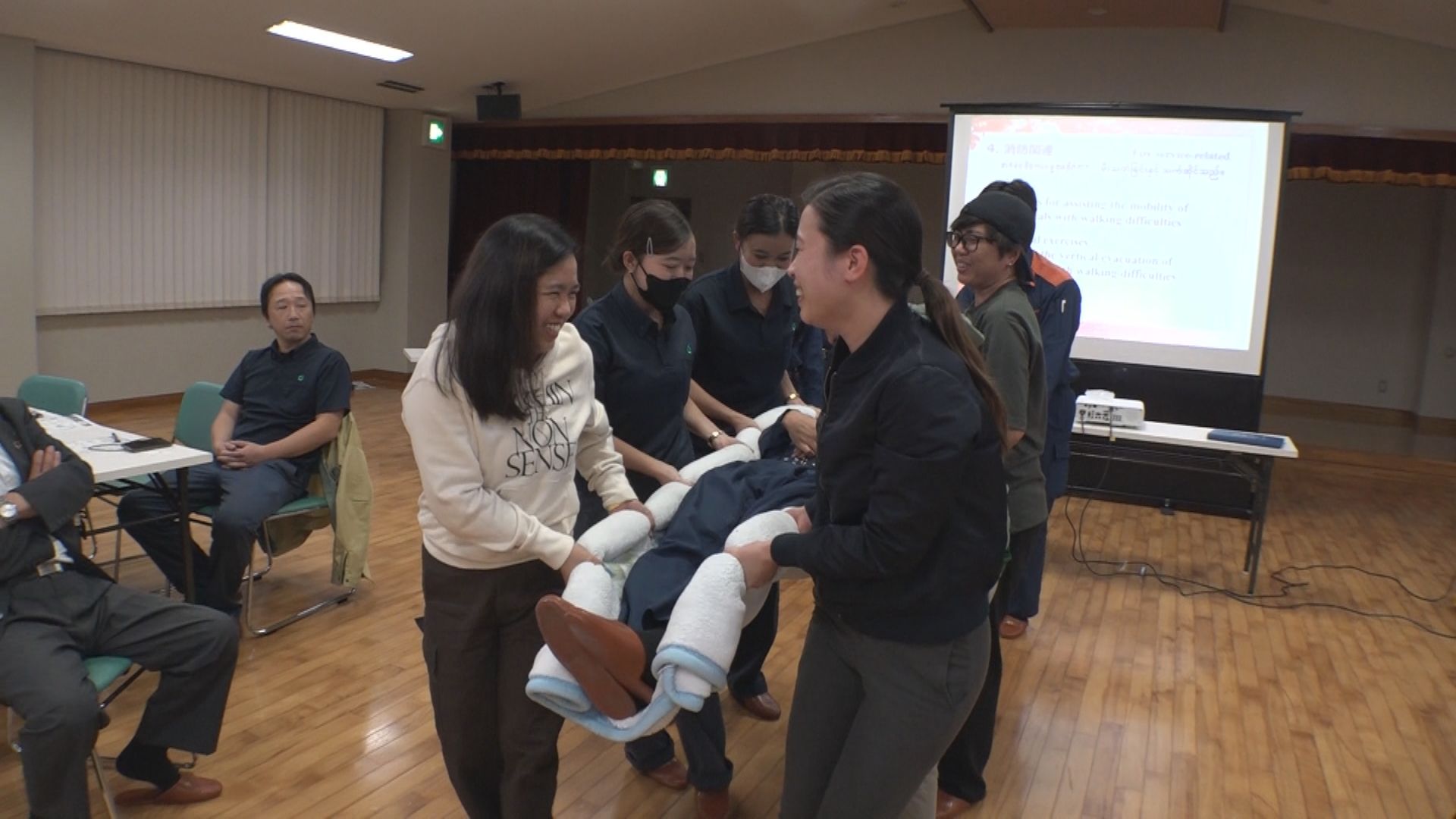 災害時の共助へ 頸城区で外国人市民リーダー研修会