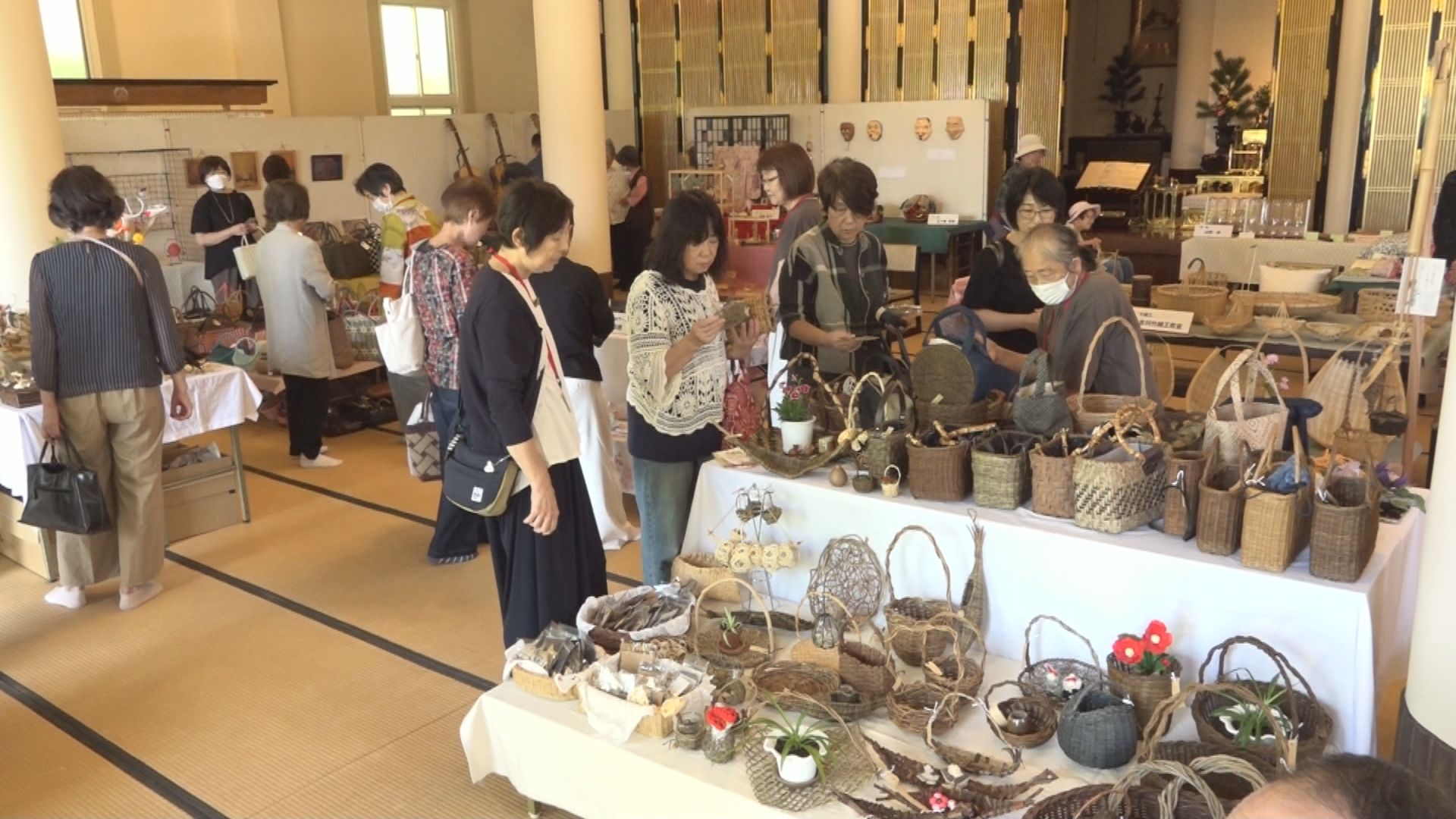 柿崎区 浄福寺で「手しごと・手づくり作品展」趣向を凝らした力作ずらり！